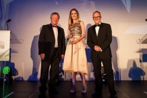 Jenny Wade (centre) Associate in the public sector team at Ward Hadaway accepts the award for Corporate/Commercial Team of the Year at the Northern Law Awards 2016.